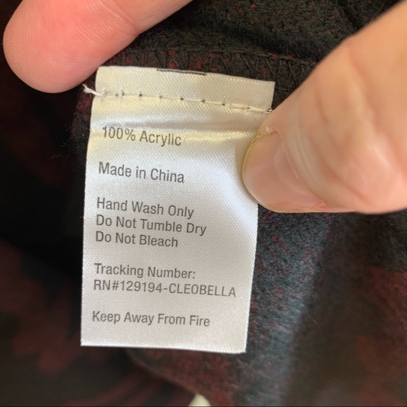 Cleobella Sevigny Capelet Tassel Shawl Poncho Cape Cardigan in Bordeaux - Picture 14 of 14